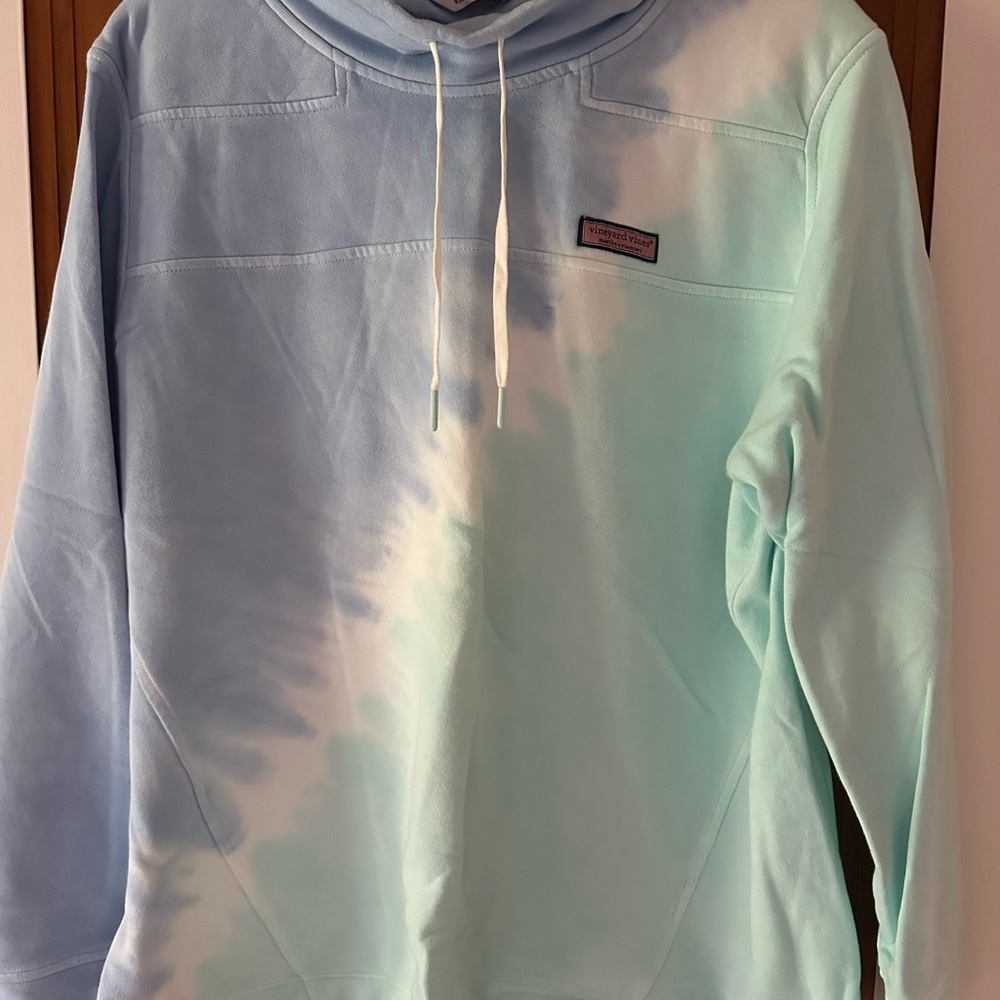 Vineyard Vines Light Blue Shep Shirt Pullover Hoodie with Pink Whale Logo